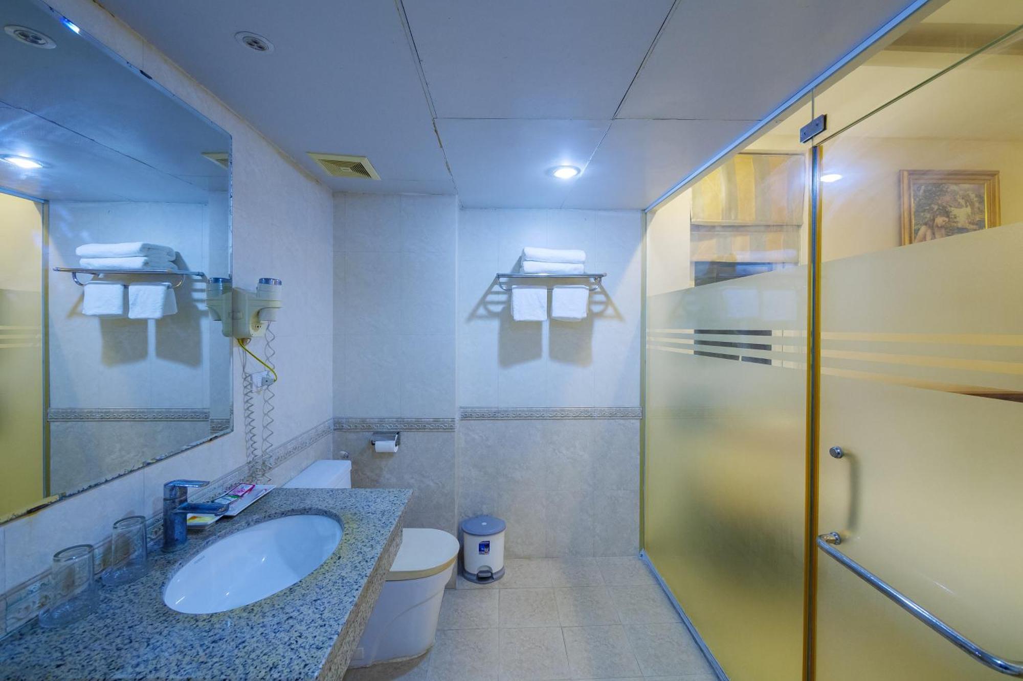 Ngan Ha Hotel Long Bien Hanoi Buitenkant foto