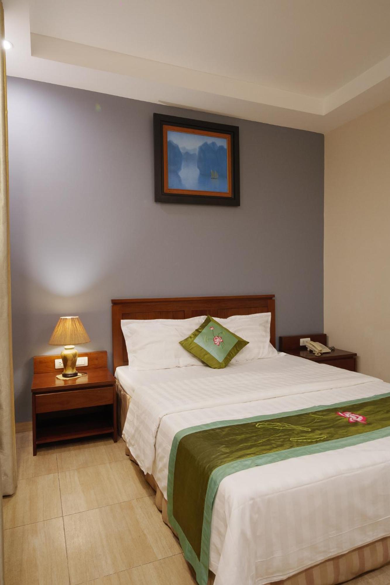 Ngan Ha Hotel Long Bien Hanoi Buitenkant foto